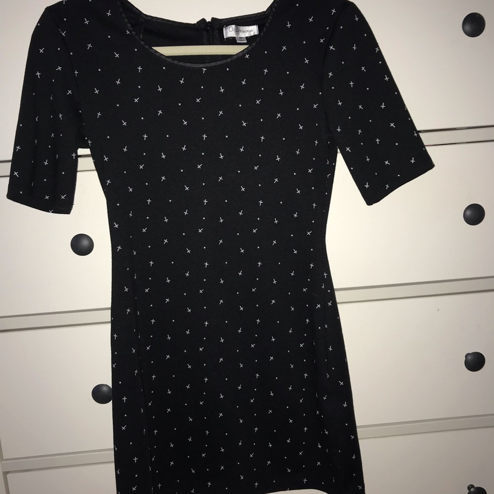 Black Cross Short Sleeve Dress